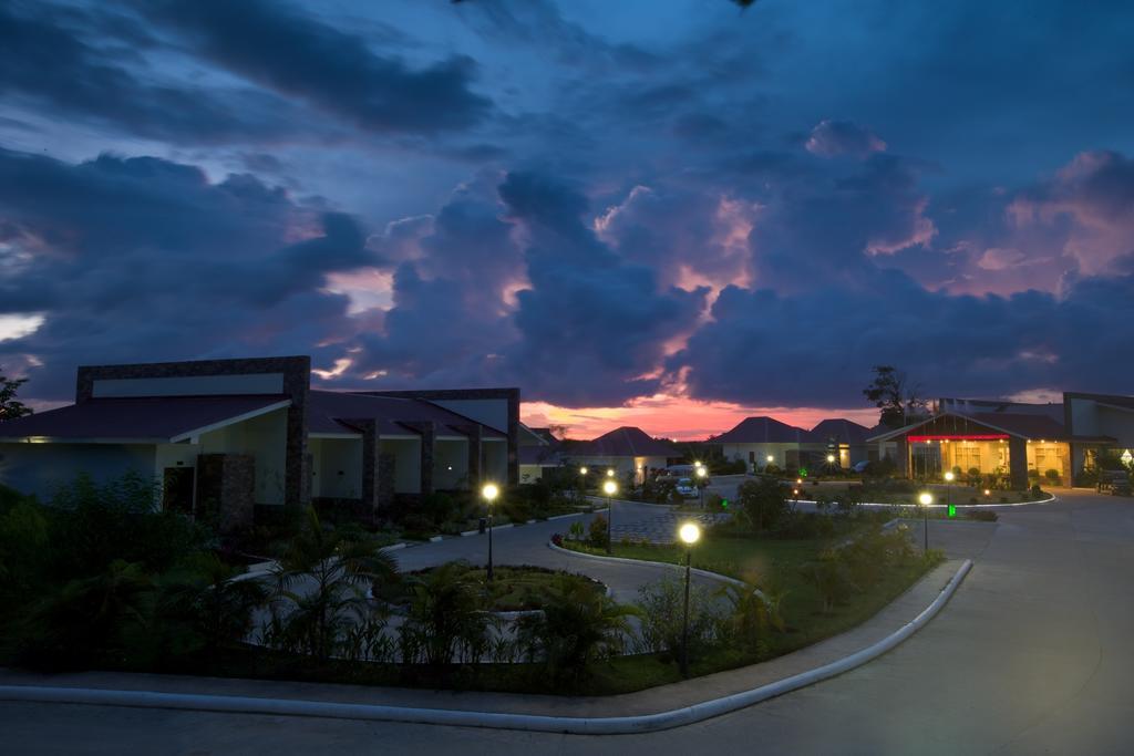 Junction Hotel Nay Pyi Taw Naypyidaw Εξωτερικό φωτογραφία