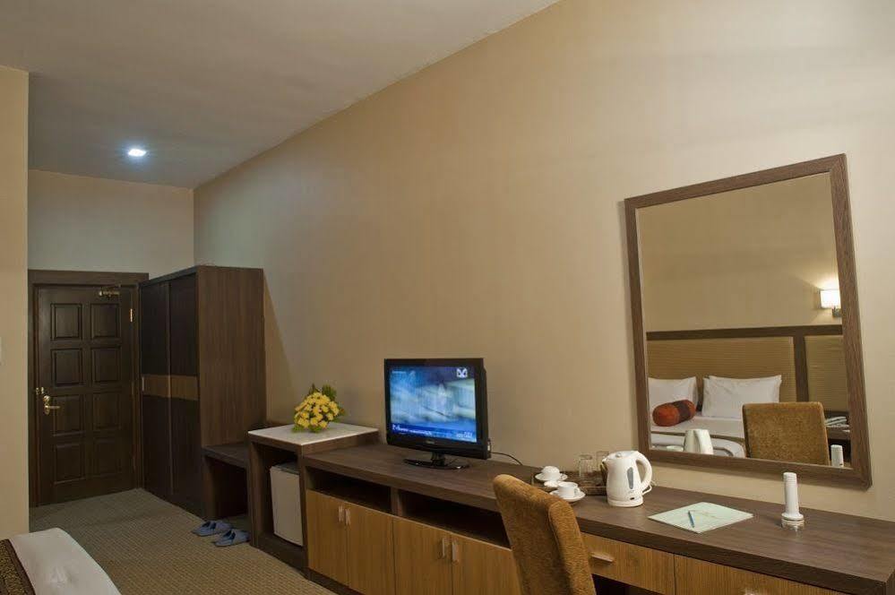 Junction Hotel Nay Pyi Taw Naypyidaw Εξωτερικό φωτογραφία